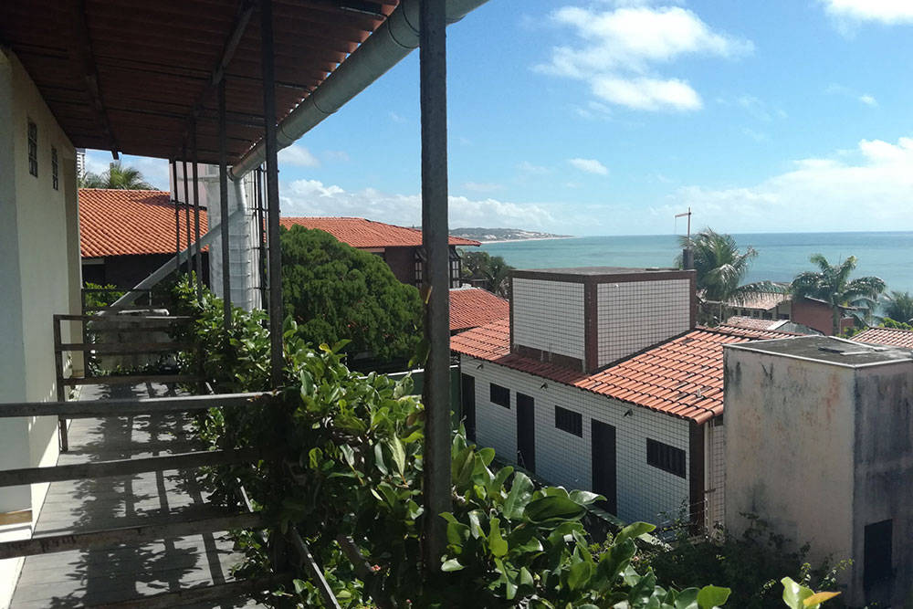 Quarto solteiro com vista mar